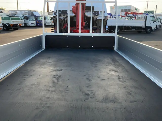 三菱 キャンター 2RG-FEB80(2WD)の写真7