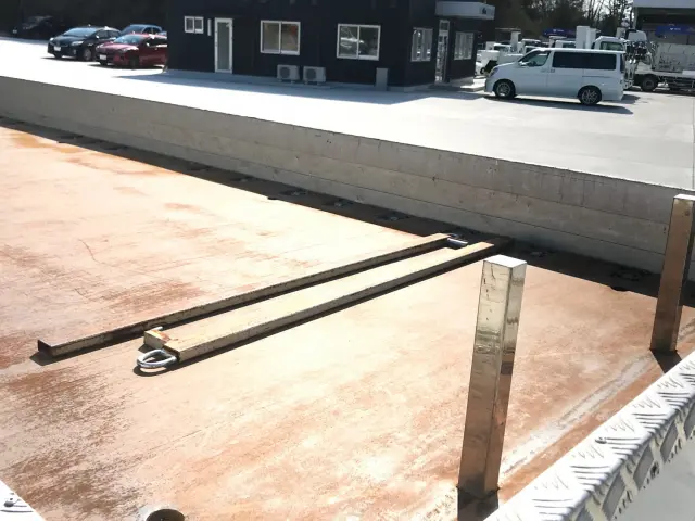 いすゞ ギガ 2PG-CYY77C(6x4)の写真9