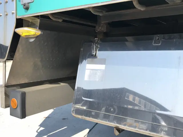 いすゞ ギガ 2PG-CYY77C(6x4)の写真15