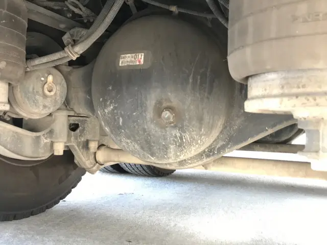 いすゞ ギガ 2PG-CYY77C(6x4)の写真16