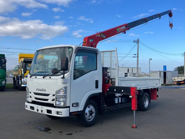 いすゞ エルフ 2RG-NMR88AR(2WD)の写真1