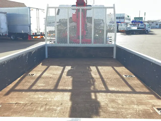 いすゞ エルフ 2RG-NMR88AR(2WD)の写真7