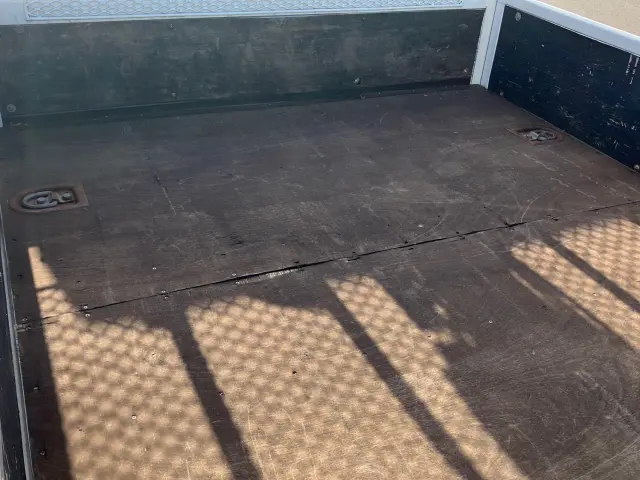 いすゞ エルフ 2RG-NMR88AR(2WD)の写真8