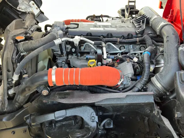 いすゞ エルフ 2RG-NMR88AR(2WD)の写真17