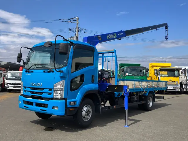 いすゞ フォワード TKG-FRR90S2(2WD)の写真1