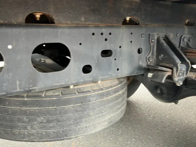 いすゞ フォワード TKG-FRR90S2(2WD)の写真14