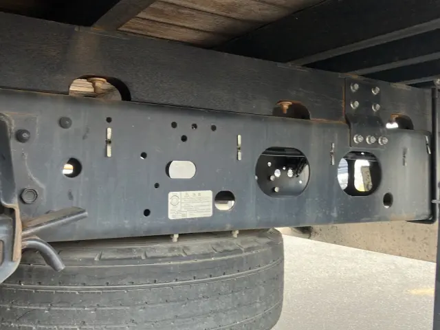 いすゞ フォワード TKG-FRR90S2(2WD)の写真15