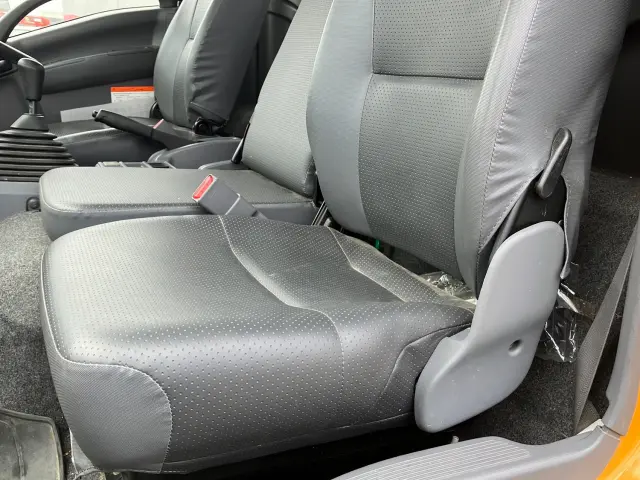 いすゞ フォワード TKG-FRR90S2(2WD)の写真20