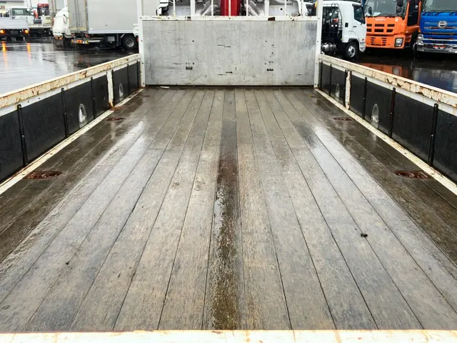 いすゞ フォワード 2PG-FRR90S1(2WD)の写真7