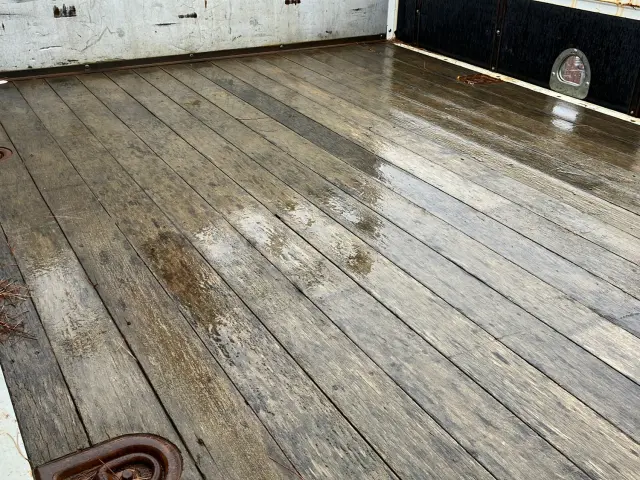 いすゞ フォワード 2PG-FRR90S1(2WD)の写真8