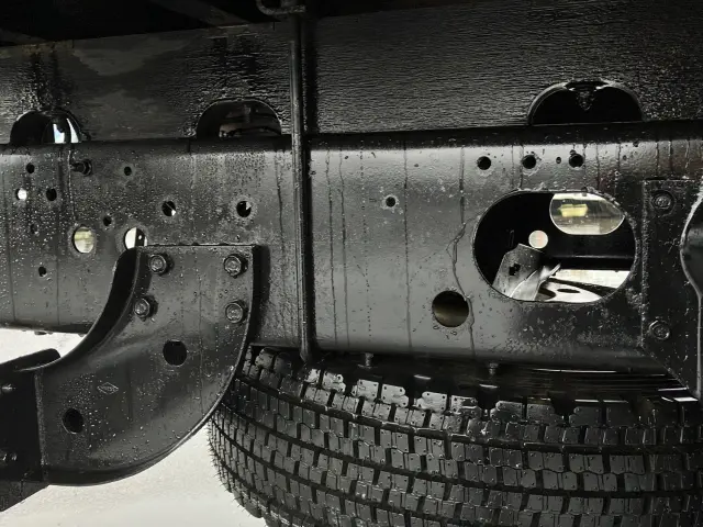 いすゞ フォワード 2PG-FRR90S1(2WD)の写真15