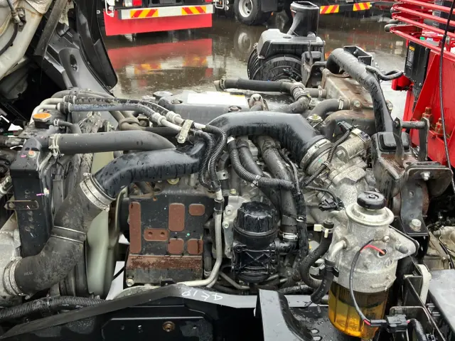 いすゞ フォワード 2PG-FRR90S1(2WD)の写真17