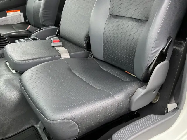 いすゞ フォワード 2PG-FRR90S1(2WD)の写真20