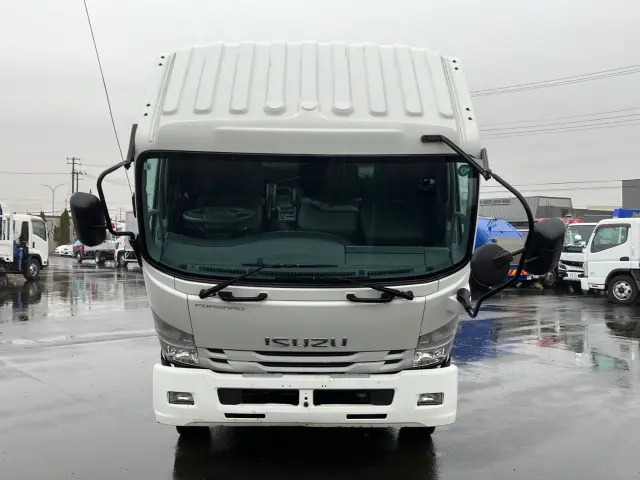 いすゞ フォワード 2PG-FRR90S1(2WD)の写真24