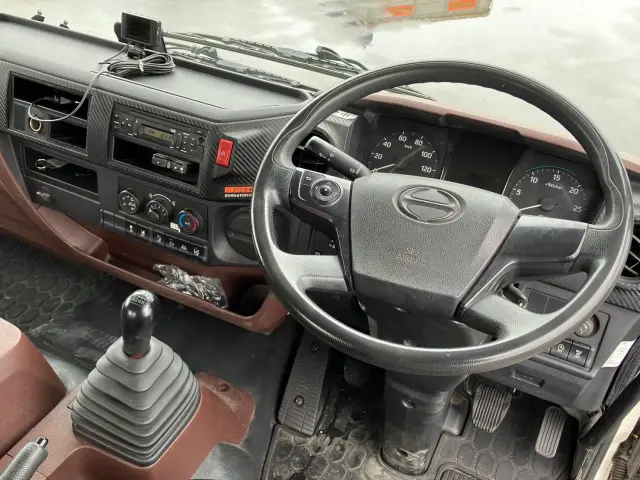 日野 レンジャー 2KG-FD2ABA(2WD)の写真21