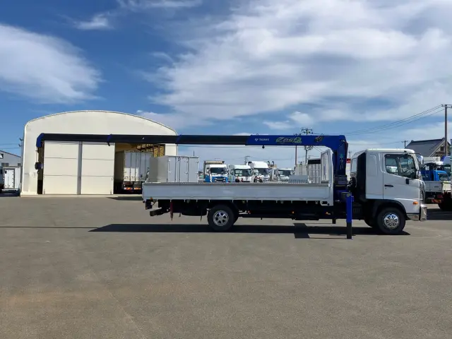 日野 レンジャー 2KG-FD2ABA(2WD)の写真6