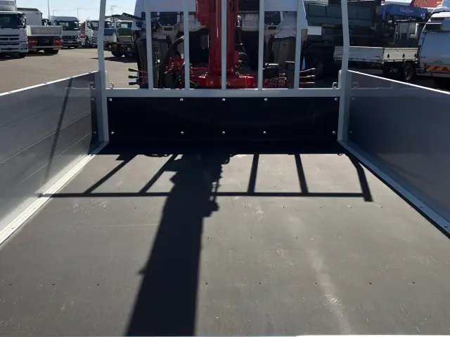 三菱 キャンター 2RG-FEB80(2WD)の写真7