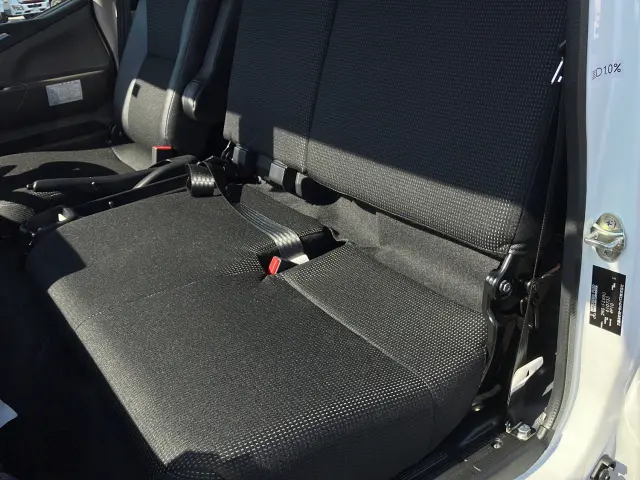 三菱 キャンター 2RG-FEB80(2WD)の写真20