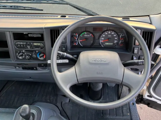いすゞ フォワード 2PG-FRR90S1(2WD)の写真21