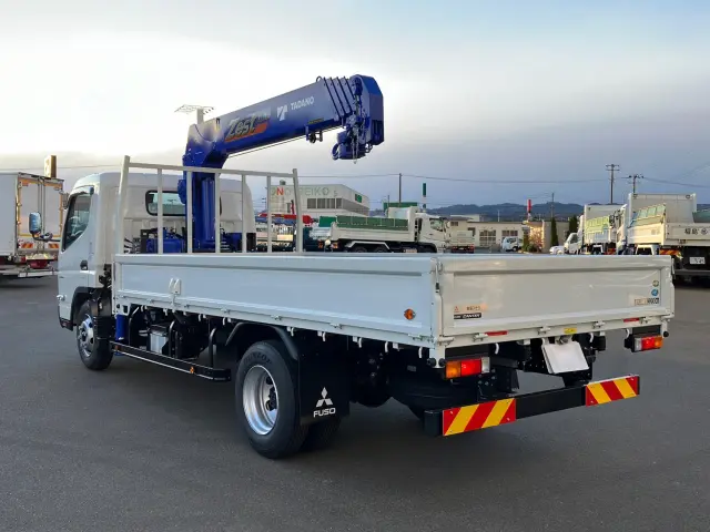 三菱 キャンター 2PG-FEB80(2WD)の写真4