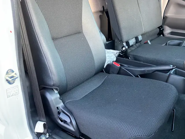 三菱 キャンター 2PG-FEB80(2WD)の写真19