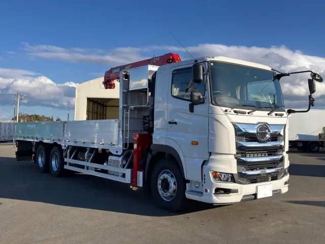 日野 プロフィア 2DG-FS1AHC(6x4)の写真2