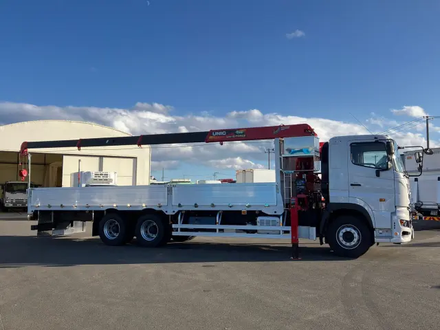 日野 プロフィア 2DG-FS1AHC(6x4)の写真6