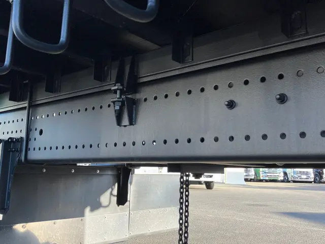 日野 プロフィア 2DG-FS1AHC(6x4)の写真15