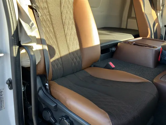 日野 プロフィア 2DG-FS1AHC(6x4)の写真19