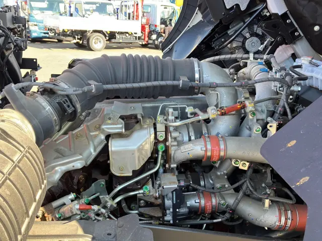 日野 プロフィア 2DG-FW1AHC(8x4)の写真18