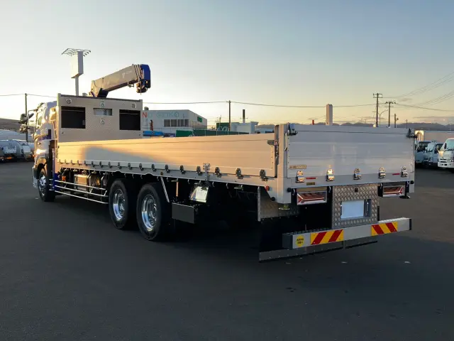 日野 プロフィア 2DG-FS1AHE(6x4)の写真4