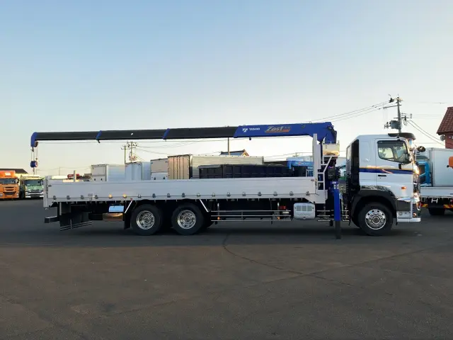 日野 プロフィア 2DG-FS1AHE(6x4)の写真6