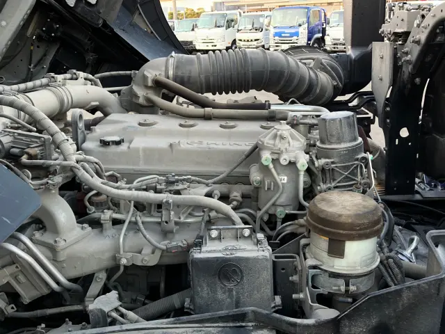 日野 プロフィア 2DG-FS1AHE(6x4)の写真17