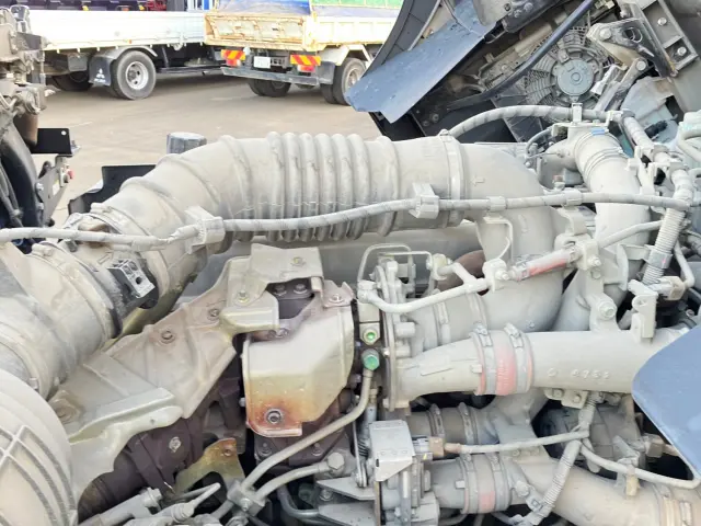 日野 プロフィア 2DG-FS1AHE(6x4)の写真18