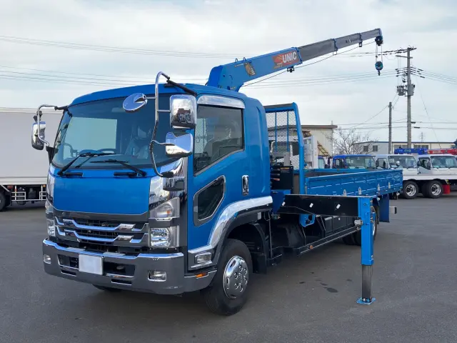 いすゞ フォワード TKG-FRR90S2(2WD)の写真1