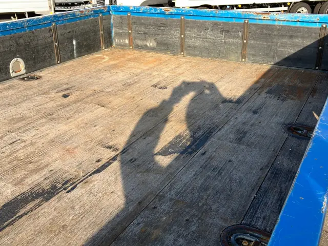 いすゞ フォワード TKG-FRR90S2(2WD)の写真9