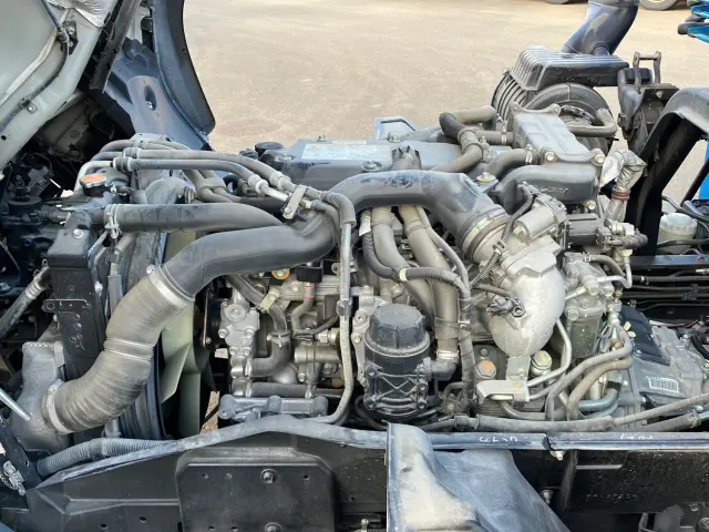 いすゞ フォワード TKG-FRR90S2(2WD)の写真17