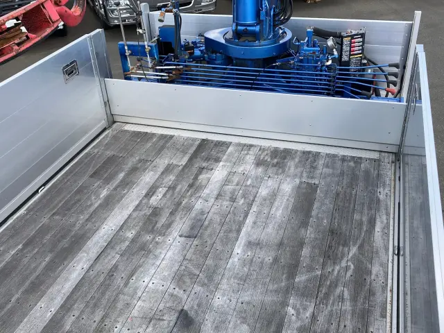 日野 レンジャー ADG-GK8JNWA(6x4)の写真9