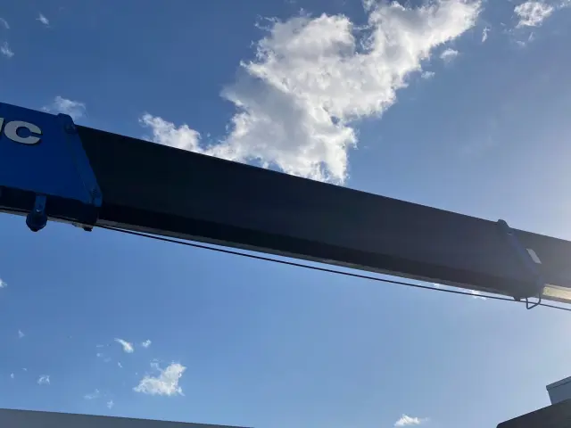 日野 レンジャー ADG-GK8JNWA(6x4)の写真11