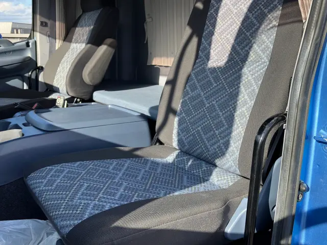 日野 レンジャー ADG-GK8JNWA(6x4)の写真20