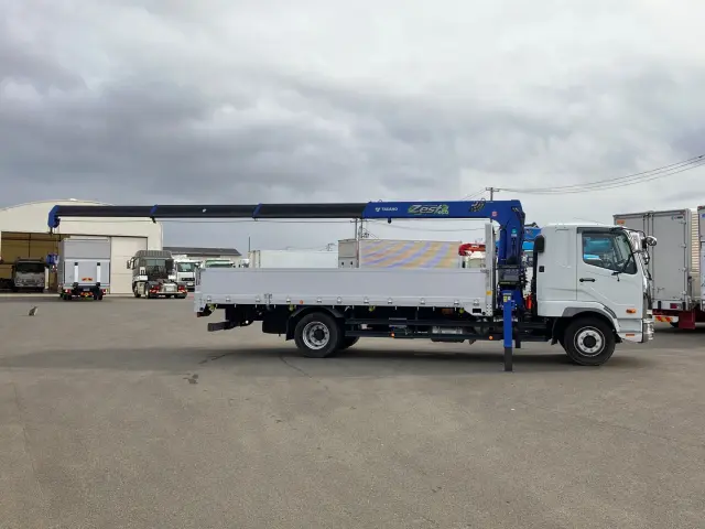 三菱 ファイター 2KG-FK62FZ(2WD)の写真6