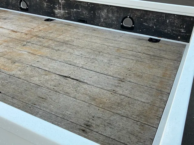 日野 レンジャー 2KG-FC2ABA(2WD)の写真9