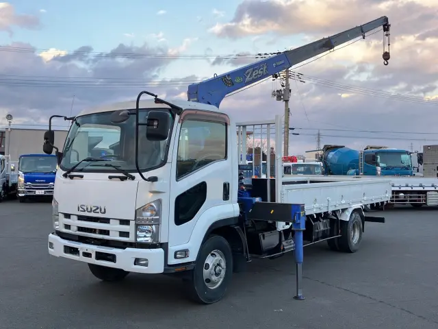 いすゞ フォワード PKG-FRR90S2(2WD)の写真1