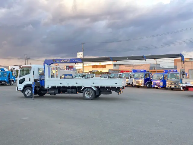 いすゞ フォワード PKG-FRR90S2(2WD)の写真5