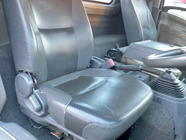 いすゞ フォワード PKG-FRR90S2(2WD)の写真19