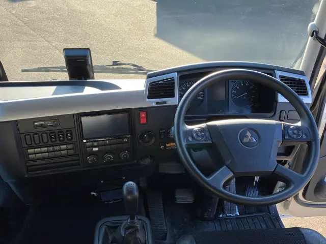 三菱 ファイター 2KG-FK62FY(2WD)の写真21