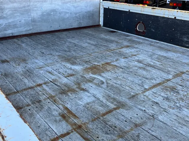 日野 レンジャー 2KG-FC2ABA(2WD)の写真8