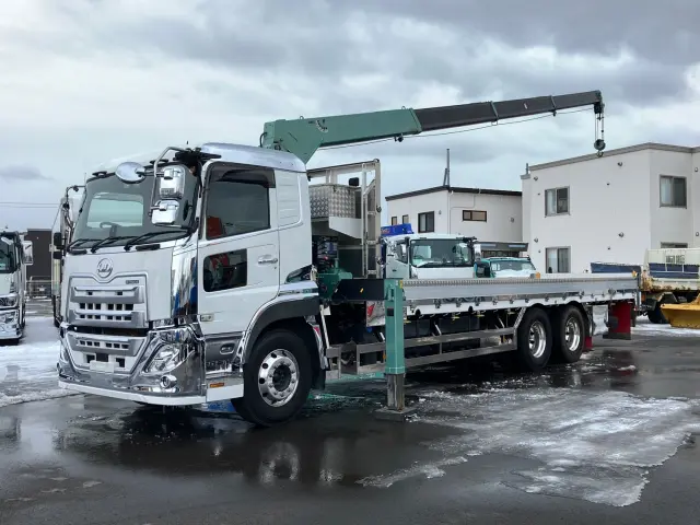 ＵＤ クオン 2PG-CW5CA(6x4)の写真1