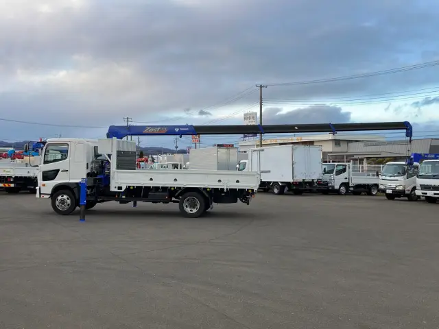 日野 レンジャー 2KG-FX2ABA(4WD)の写真5