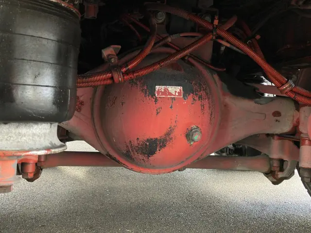 いすゞ ギガ PKG-CYJ77W8(8x4)の写真16